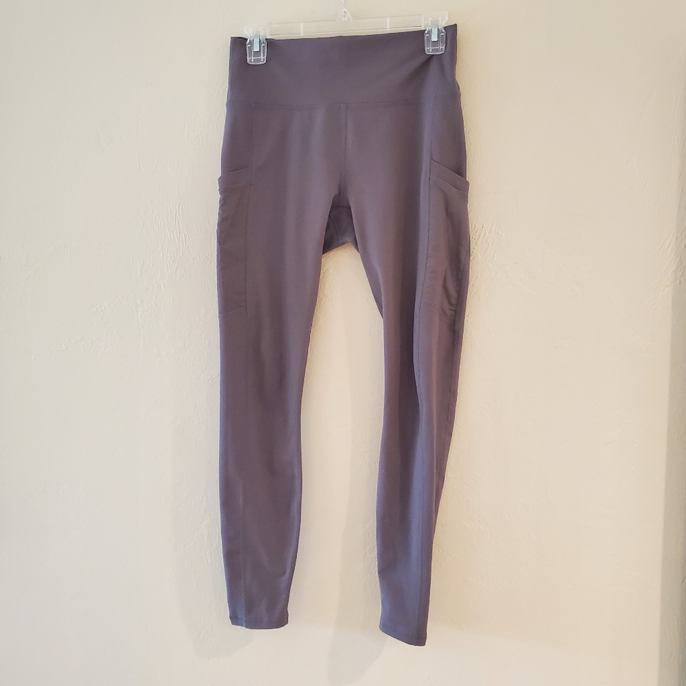 Fabletics Powerhold Leggings Size M - image 3
